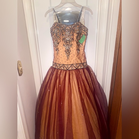 Gorgeous Formal Gown by Tiffany Designs - Picture 3 of 16